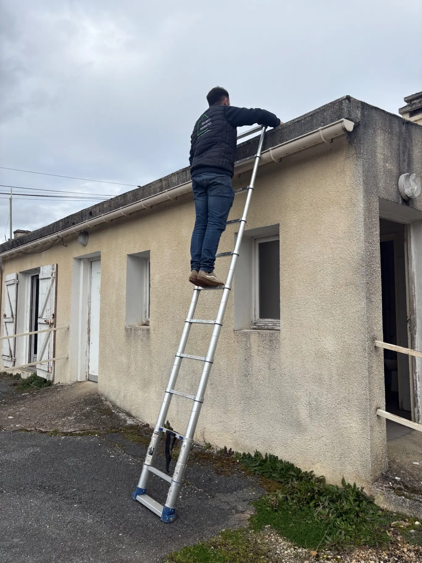 Building roof inspection